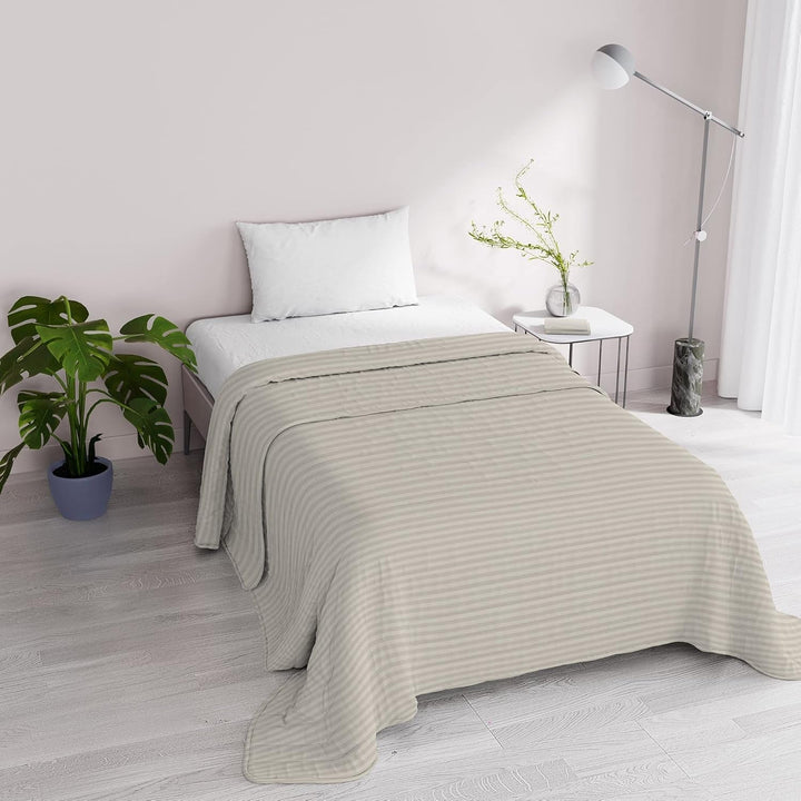 Cuvertură de vară Satin Stripes, poliester, crem, 260X250 Cm Plapumi si pilote Naty Shop Turtle porumbel 170X250 Cm