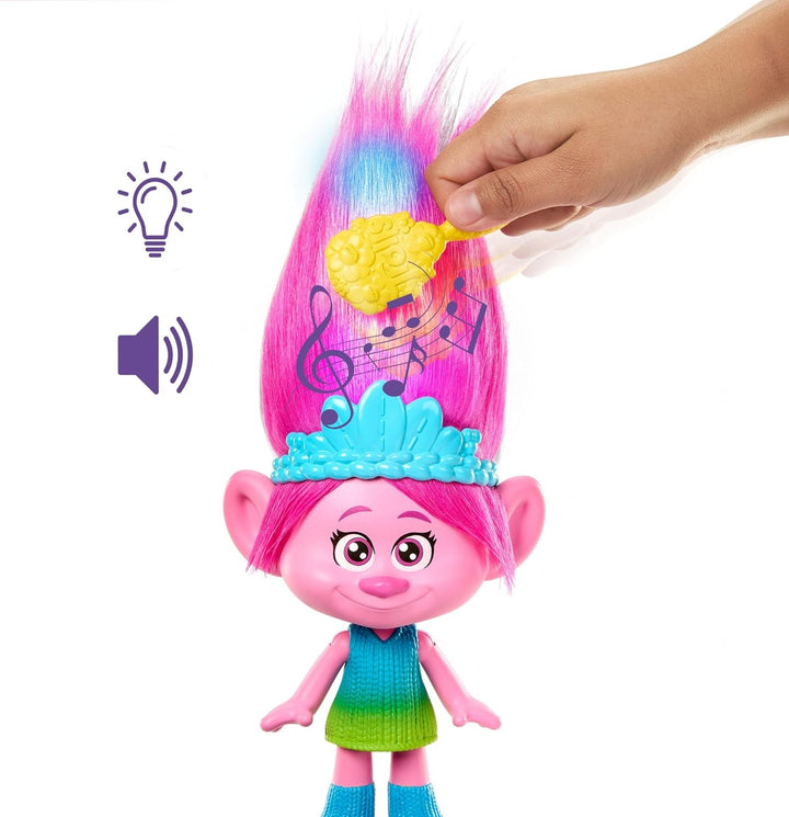 Mattel DREAMWORKS TROLLS Rainbow Hairtunes Poppy Doll - lumină și sunet, păr luminos, muzică și scaune, coroană detașabilă, pentru copii cu vârsta peste 3 ani, HNF20