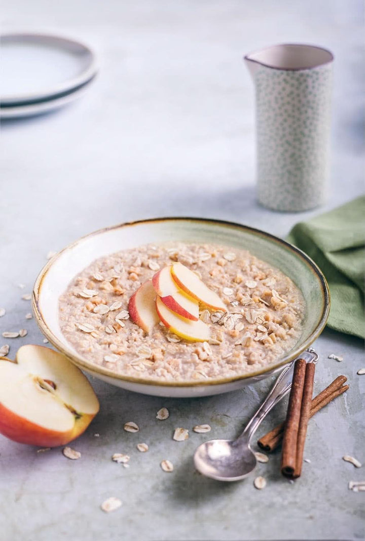 RUF Porridge Apple Cinnamon, cu fulgi de ovăz integral, aromă fină de scorțișoară și bucăți de mere uscate, 400 grame