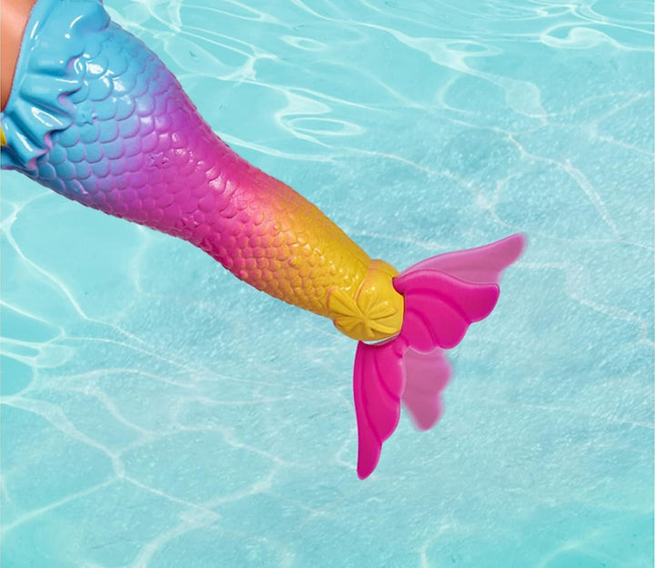 Simba 105733318 - Evi Love Swimming Mermaid, Evi ca o sirenă, Poate înota corect, Cu figurină de pește, Păpușă de îmbrăcat, 12cm, Pentru copii de la 3 ani în sus