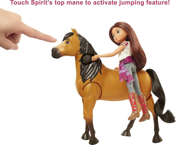 Dreamworks Spirit GXF95 - Set de aventură de călărie cu păpușă Lucky (17,78 cm) și cal Spirit (20,32 cm), jucării pentru vârsta de 3+