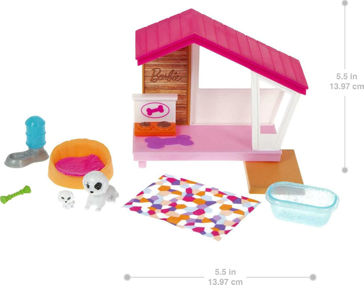 Barbie GRG78 - Mini Playset cu 2 câini, căsuță pentru câini și accesorii, cadou pentru copii de la 3 la 7 ani
