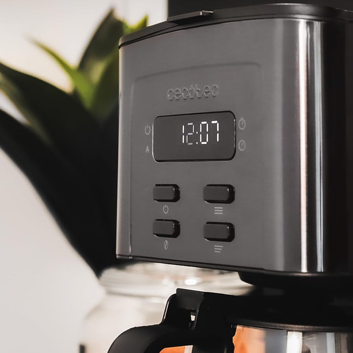 Espressor Cecotec Coffee cu 56 de ore de funcționare, 800 W, programare cafea, oțel inoxidabil, ecran LCD, protecție anti-picurare, capacitate 1,3 l, 12 cești, oprire automată, rezervor cu fereastră