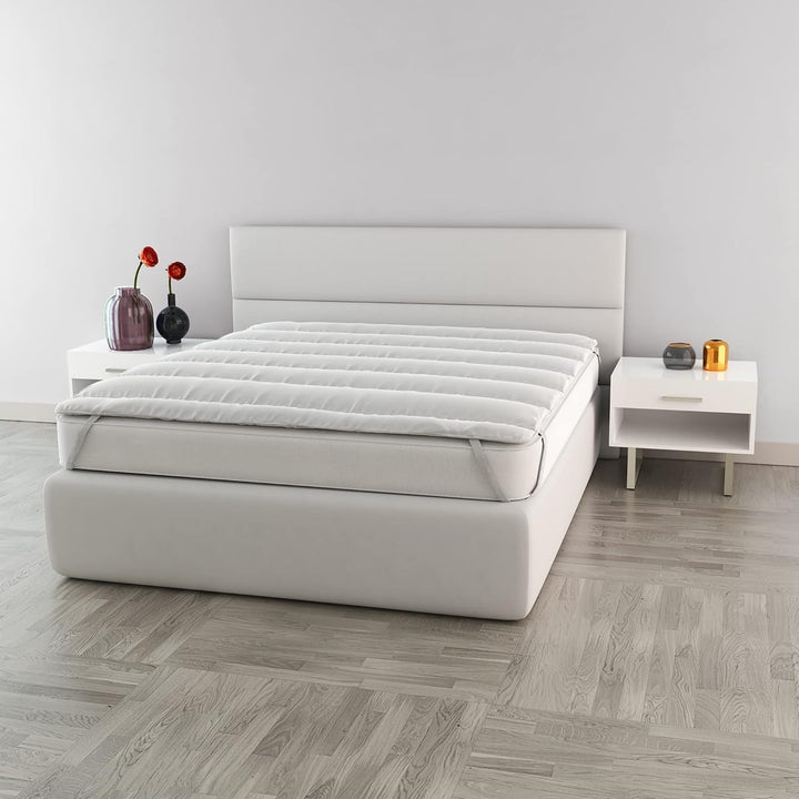 Lenjerie de pat italiană Elegant matlasat Topper, alb, dublu Plapumi si pilote Naty Shop 160X195