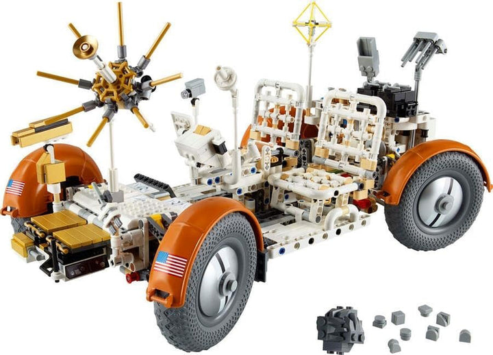 LEGO Technic NASA Apollo Lunar Roving Vehicle (LRV), Model de rover lunar pentru adulți, obiect de colecție spațială pentru pasionații de știință, jucărie de construcție, model de vehicul spațial 42182