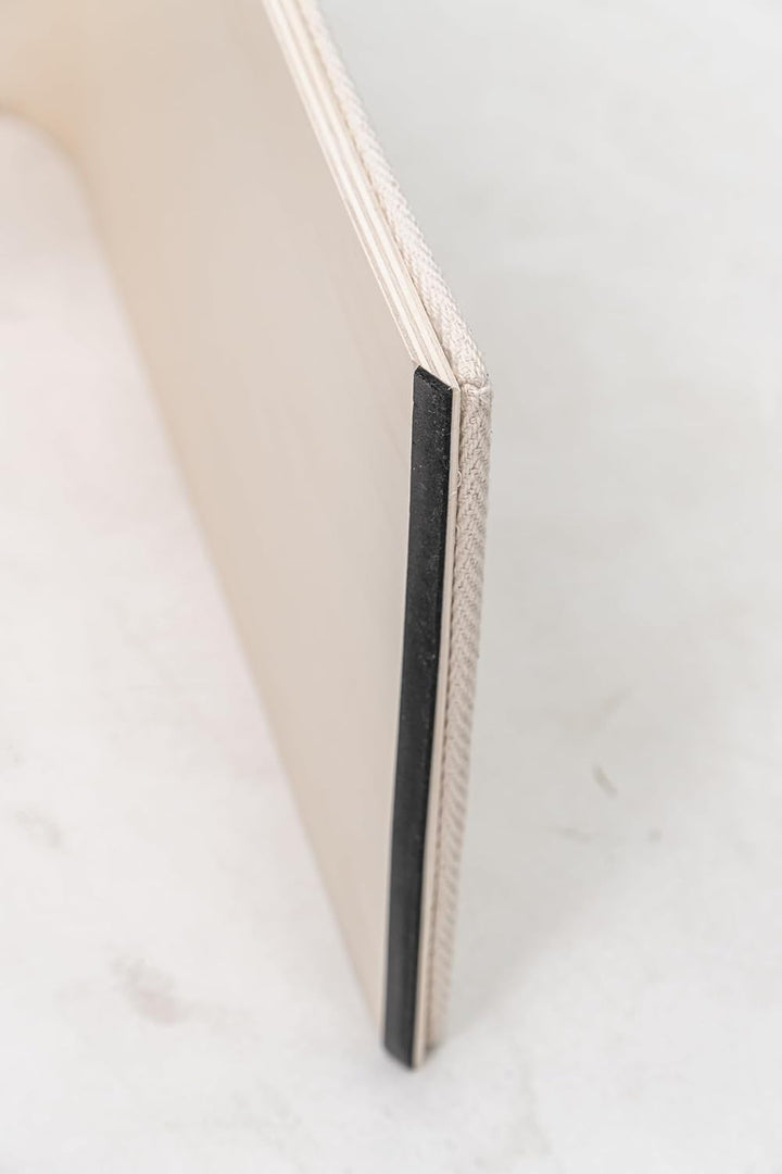 Petrebels Design Tablă de zgâriat din lemn cu covor din sisal natural, Archie 38 x 23 x 17 cm, bej/crem