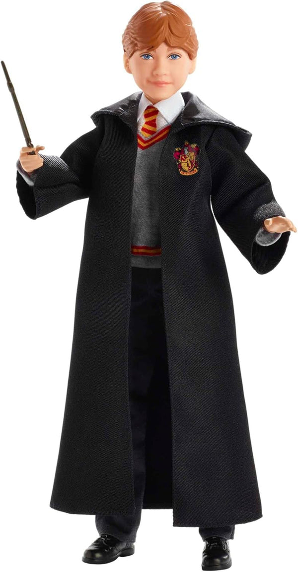 Mattel Harry Potter - Păpușă de colecție Ron Weasley (aprox. 26 cm) cu uniformă Hogwarts, halat Gryffindor și baghetă, jucărie de la 6 ani FYM52