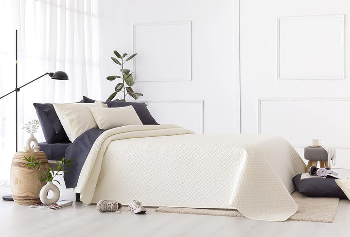 Cuvertură de pat Todocama Fine Boutique cu motiv Piqué, pentru primăvară, vară, toamnă și iarnă, 100% microfibră foarte moale, cuvertură multifuncțională, 140/150/160-250 X 260 cm, gri deschis Paturi si Cuverturi Besuche den Todocama-Store Bej 180 X 260 Cm