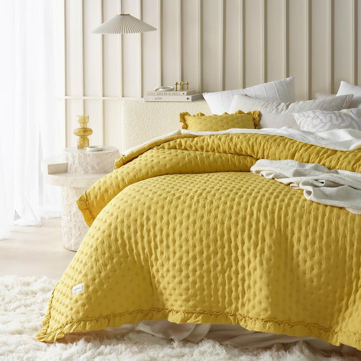 Molly Cuvertură de pat elegantă în roz pudră 170 X 210 cm Cuvertură de pat versatilă ca cuvertură de pat sau canapea Pătură de aruncare pentru pat și canapea Stil de cuvertură Ideal ca cuvertură de pat Paturi si Cuverturi Besuche den ROOM99-Store Muștar 200X220