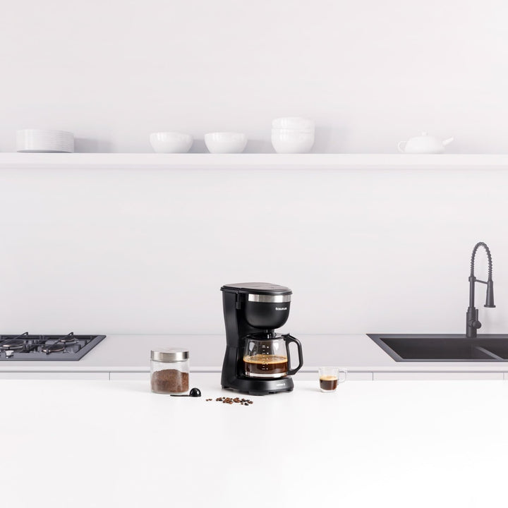 Espressor Verona 12, 680 W, 1250 ml, Intense Flavour Tech, plită, filtru permanent lavabil, cană de sticlă anti-picurare, design compact negru mat, fără BPA