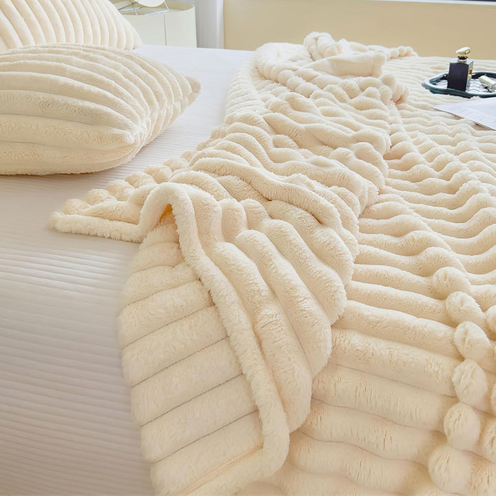 Kuscheldecke 200X230 Cm - Warme Flausige BettÃ¼berwurf Decke Und Sofadecke Mama, Frauen Und Freundin (Beige, 200X230Cm)