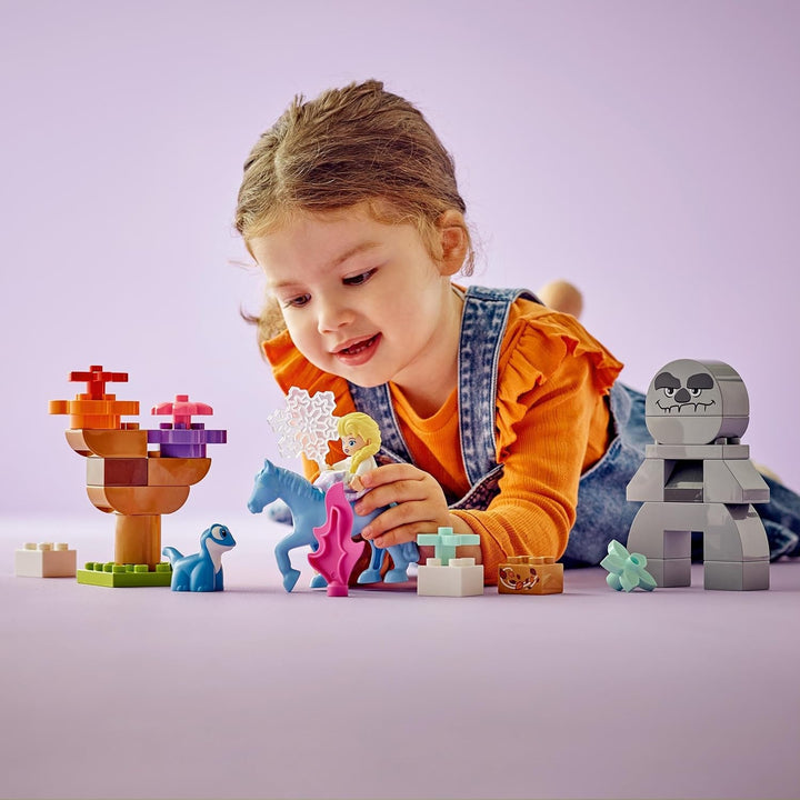 LEGO DUPLO | Disney ELSA și Bruni în pădurea fermecată, jucărie Ice Queen cu 4 figuri pentru copii de 2 ani, cadou preșcolar pentru fete și băieți 2+ ani, bazat pe Frozen 2 10418