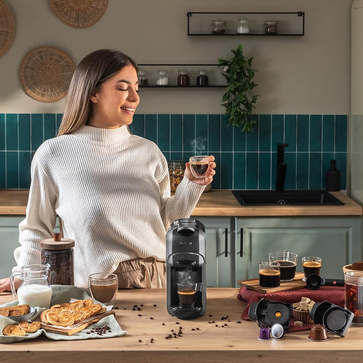 Espressor compact Cecotec Espresso Freestyle, putere maximă 1450 W, termobloc, design elegant și compact, pompă ForceAroma cu presiune de 19 bari, rezervor de apă de 600 ml, oprire automată