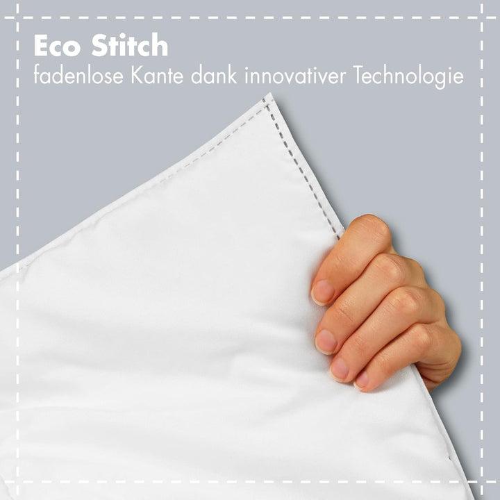 Set de pat de bază Traumnacht Green format dintr-o plapumă pentru tot anul, 135 X 200 cm + pernă 80 X 80 cm, certificat Oeko-Tex, produs în conformitate cu standardul de calitate german Plapumi si pilote Naty Shop