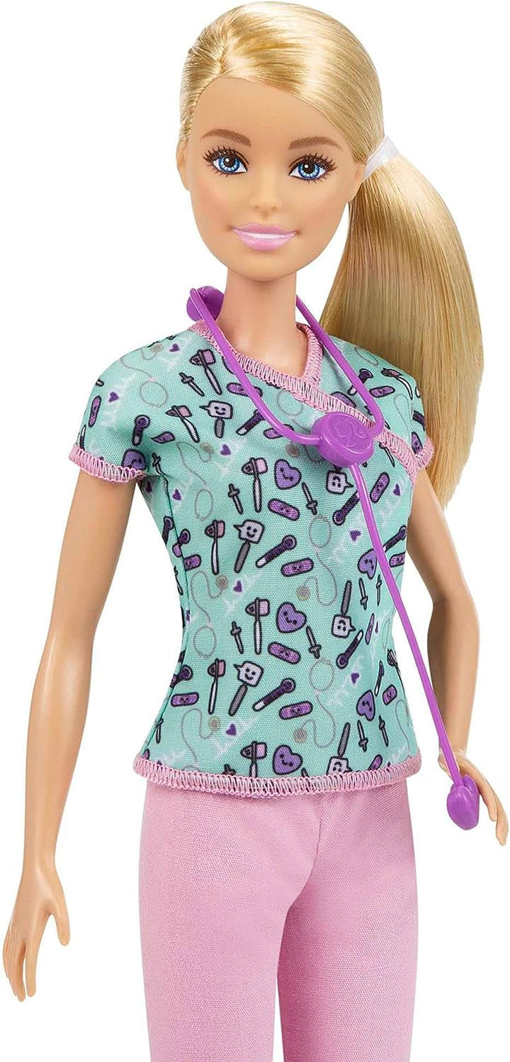 Barbie GTW39 - Păpușă asistentă medicală (Aprox. 30 cm) cu bluză cu imprimeu și pantaloni roz, pantofi albi și stetoscop, cadou minunat pentru copii de la 3 ani în sus