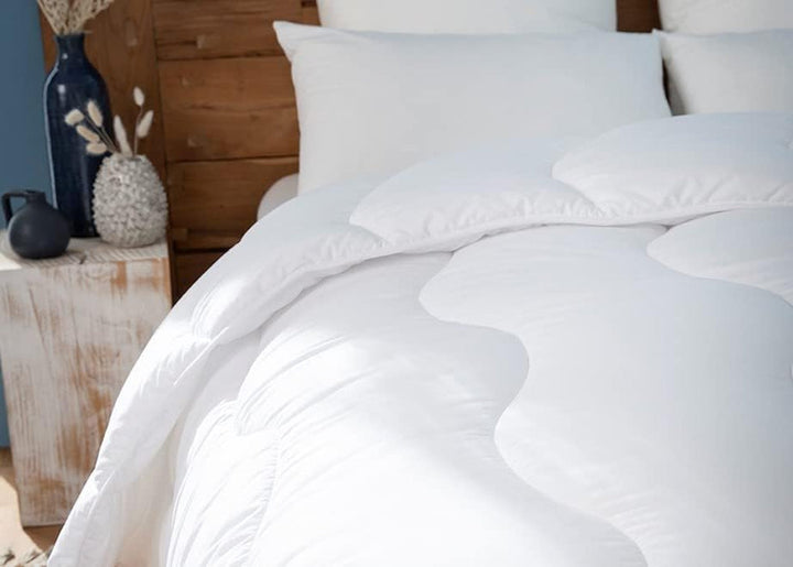 Abeil Couette Douceur Et Fraicheur Blanc Quilt Feran Ice Soft And Fresh, White, 240 X 260 Cm, Poliester, 240X260