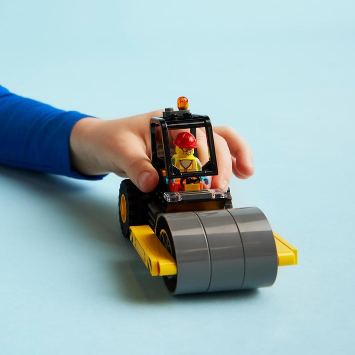 LEGO City Road Roller, vehicul de șantier pentru copii de la 5 ani, jucărie cu role cu aburi cu minifigurină de muncitor în construcții, experiență de joacă imaginativă pentru băieți și fete, mic, cadou distractiv 60401