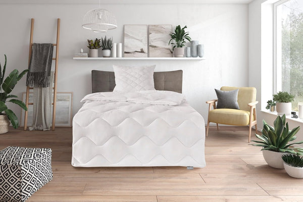 Traumnacht Cozy - Set de pat 4 sezoane, 1 X plapumă divizibilă 135 X 200 Set și 1 X pernă 80 X 80 Cm, certificat Ã-ko Tex, alb, dezvoltat în Germania ,( pachet de 2 )