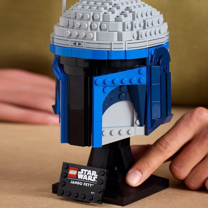 LEGO Star Wars 75408 Jango Fett Helmet - Set de construcție Mandalorian pentru adulți - Model cu suport, plăcuță de identificare și antenă reglabilă - Cadou pentru fanii Atacului clonelor