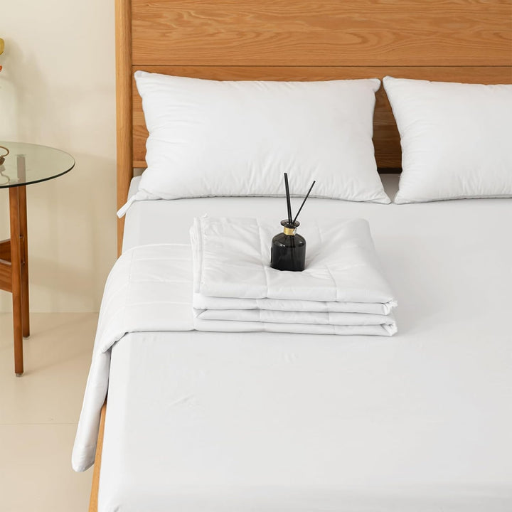 Good Nite Double Duvet, 4.5 Tog, Summer Duvet, Double Duvet, White, Quilt, Poliester, Soft And Lightweight And Machine Washable With Corner Bands (Double Bed 200 X 200 Cm)