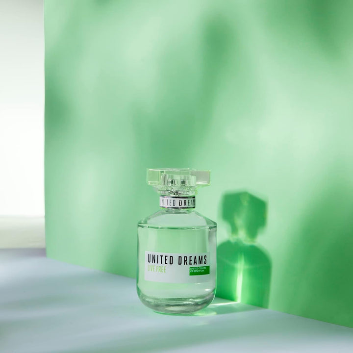 United Colors of Benetton – United Dreams Live Free, Apă de Toaletă pentru Femei – Parfum Feminin, Proaspăt și Dinamic – Note Florale, Fructate și Citrice – Ideal pentru Zi – 50 ml