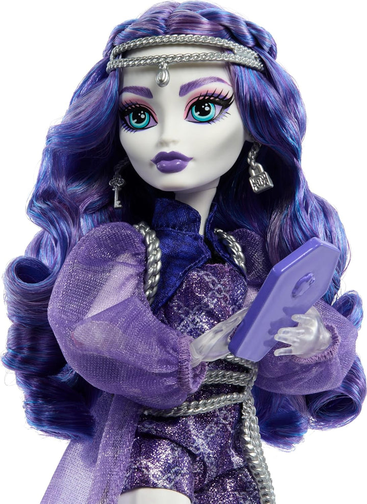 Păpușă Monster High Spectra Vondergeist cu dihorul Rhuen și accesorii precum rucsac, tabletă, gustări și multe altele, HXH77