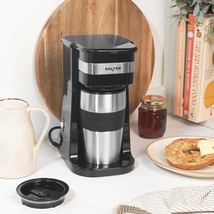Cafetieră Salter pentru o singură ceașcă – Cafetieră cu filtru, filtru lavabil și reutilizabil, include o cană de călătorie din oțel inoxidabil de 420 ml. Prepară cafea în 3-4 minute, potrivită pentru cafea măcinată/capsule