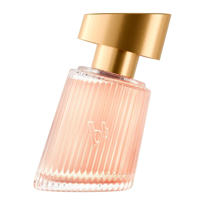 Bruno Banani Radiant Woman Eau De Parfum, un parfum radiant cu note fructate strălucitoare și o notă de chihlimbar, 30 ml