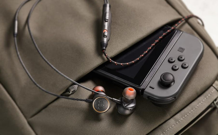 JBL Quantum 50 In-Ear Gaming Headphones - Negru - Pentru PC și consolă - Cască cu microfon și funcție Mute - Compatibilă cu toate platformele